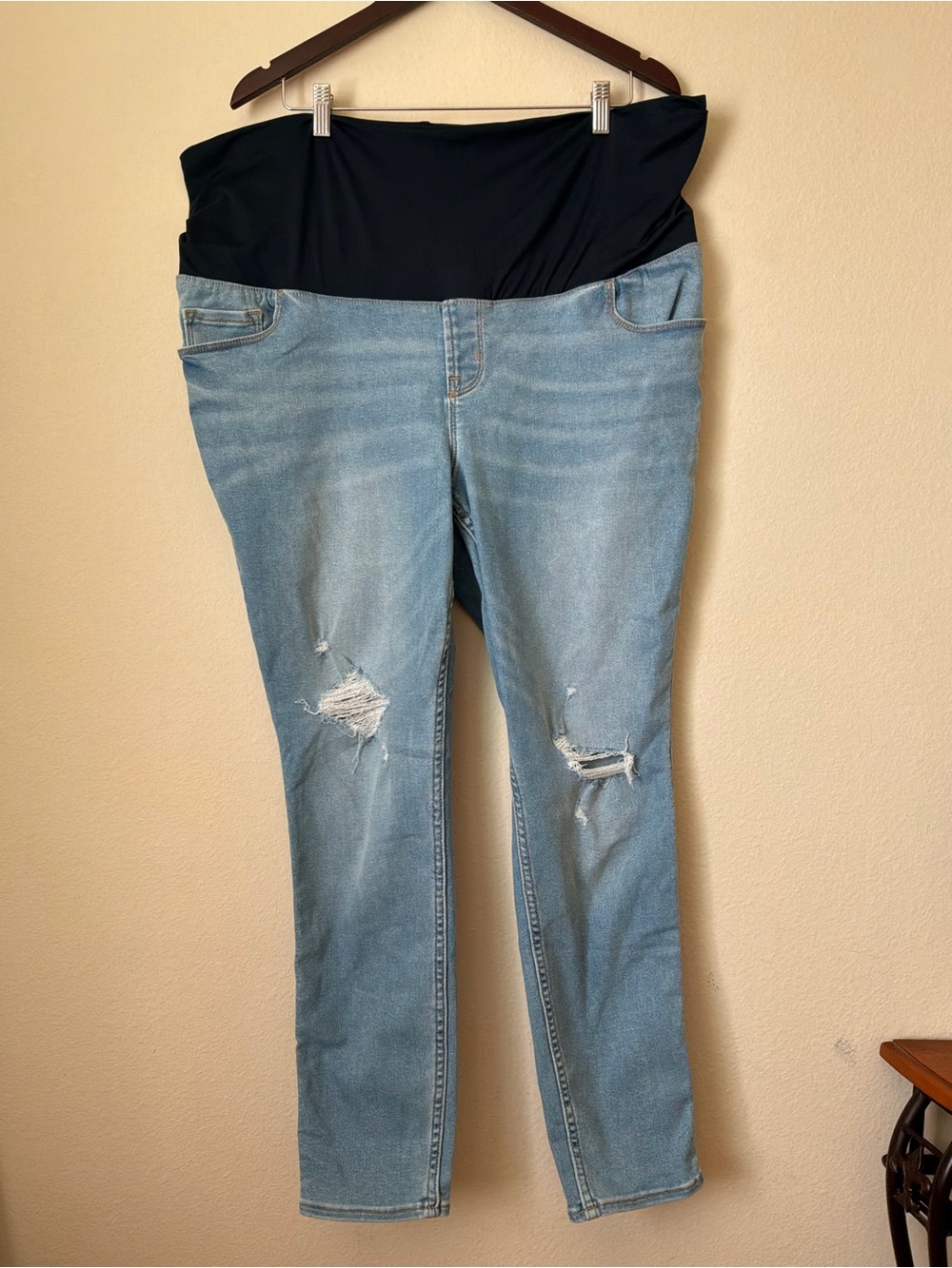 Old Navy Maternity Skinny Jeans with Black Overband | NWT